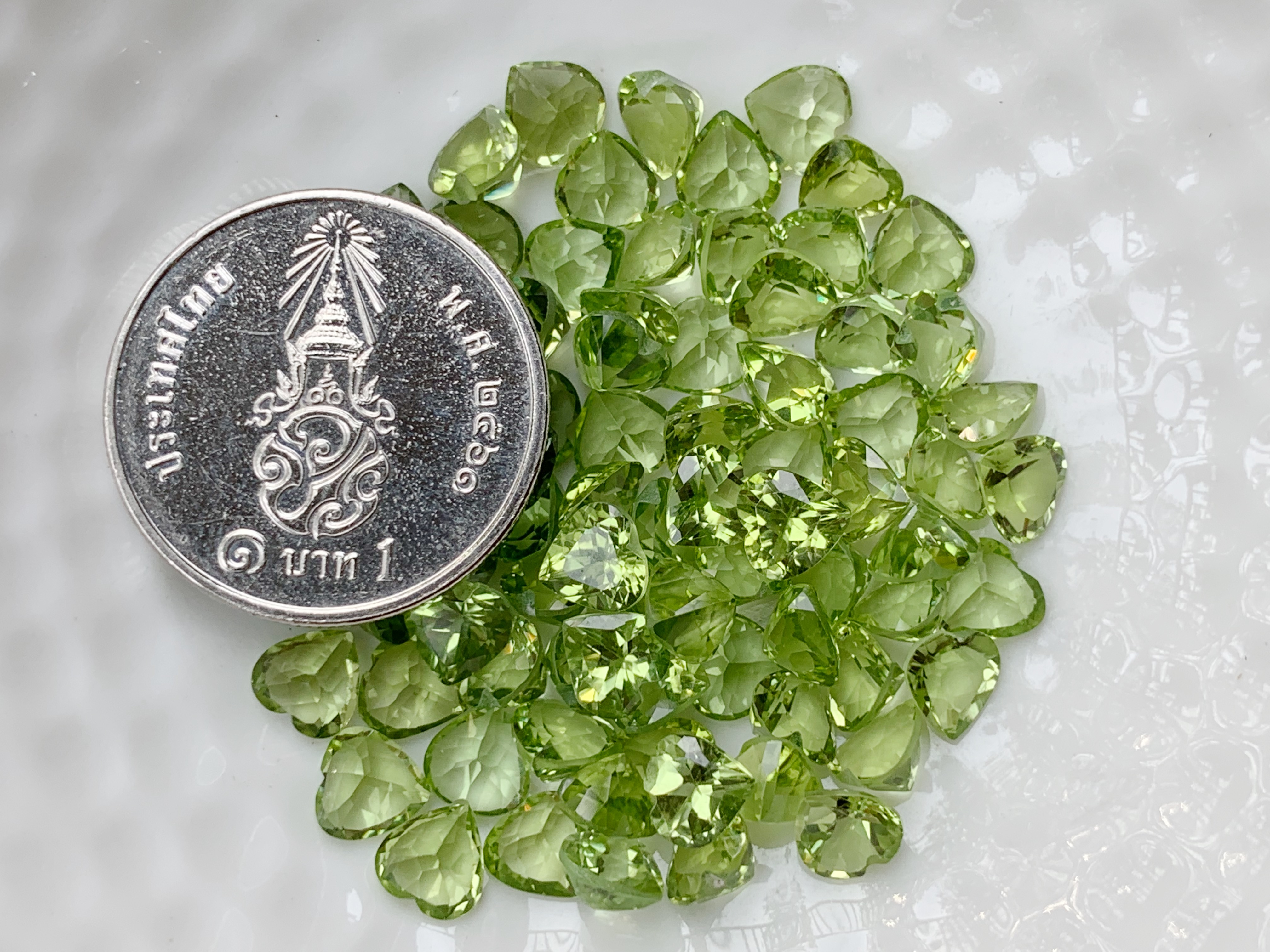 เพอริดอทหัวใจ 5 มม. 5 กะรัต