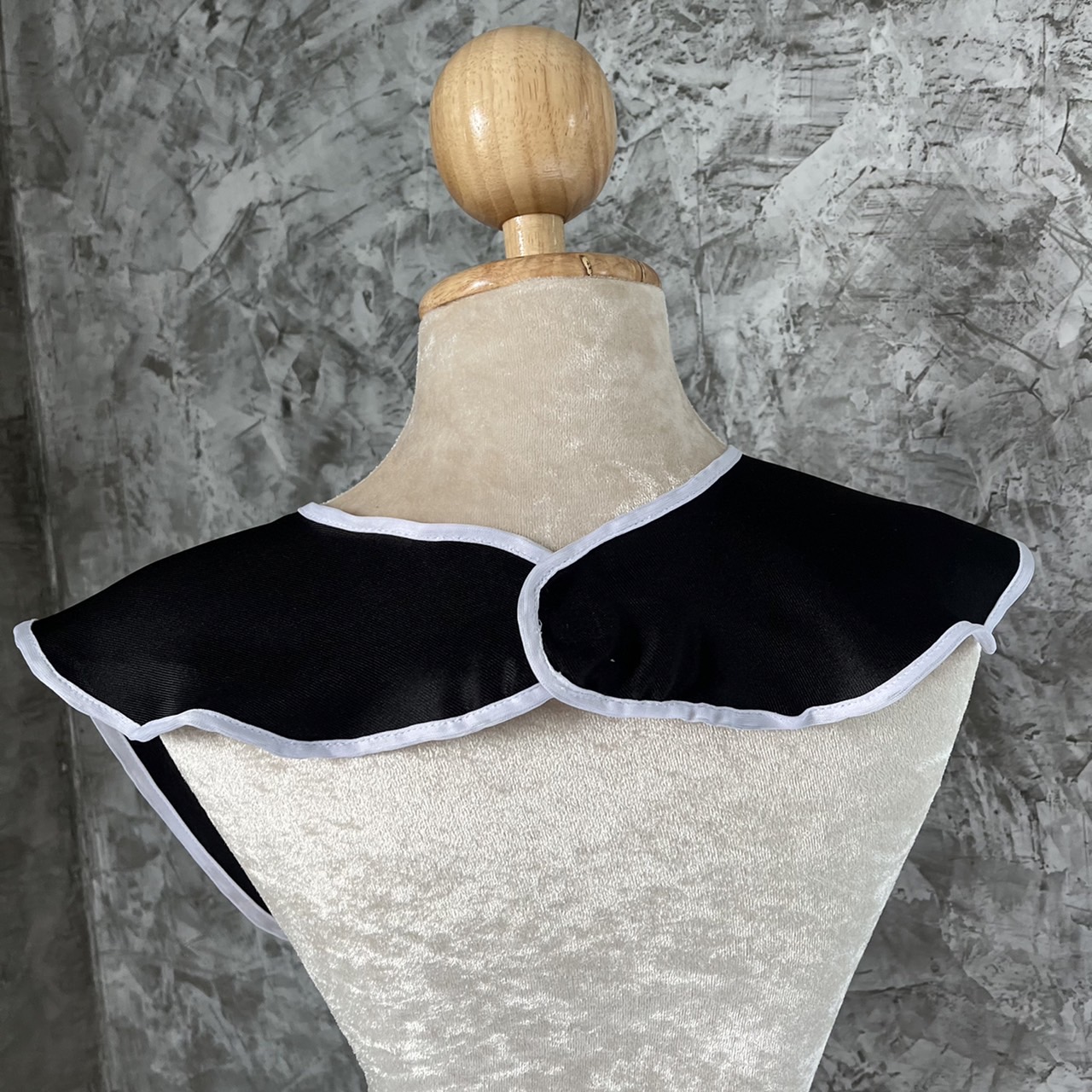 ผ้ารองคอแต่งหน้า ผ้ากันเปื้อนทำทรีทเม้นท์คลีนิก ผ้ากันเปื้อนคลีนิกความงาม