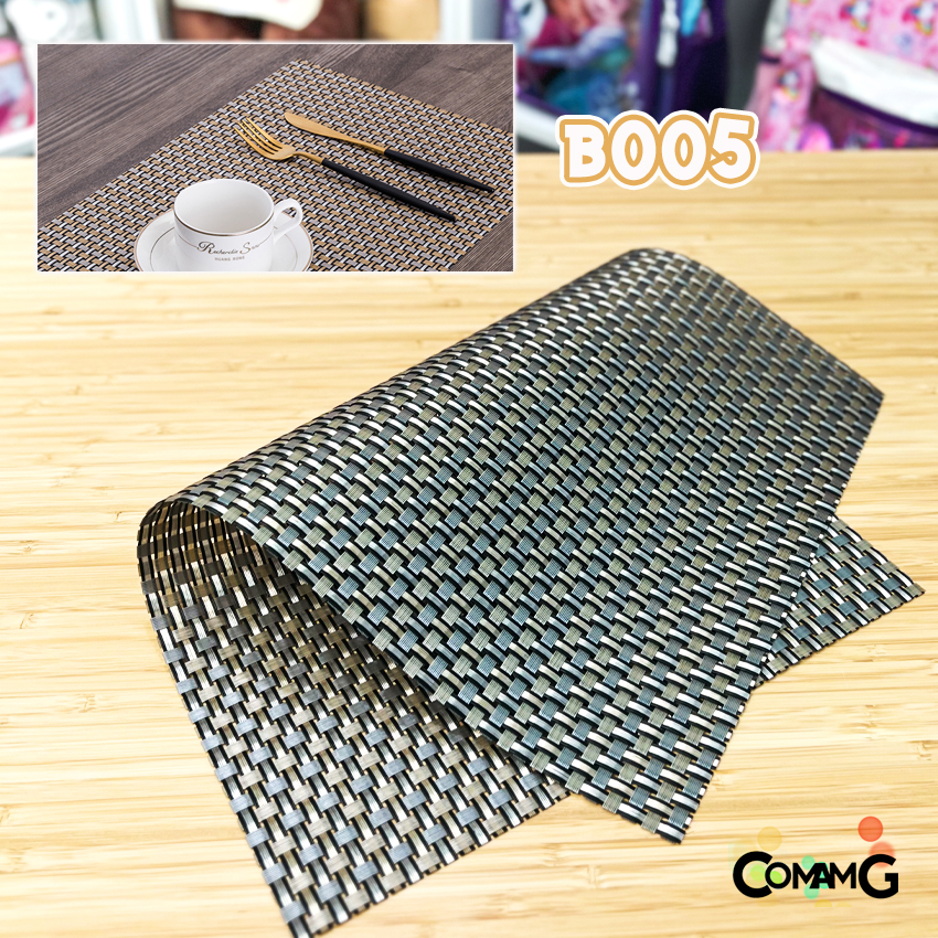 แผ่นรองจาน ที่ตกแต่งโต๊ะอาหาร ที่รองจาน PVC แบบสี่เหลี่ยมผืนผ้า ลายตารางใหญ่ ขนาด45x30ซม พร้อมส่ง มีหลายสี