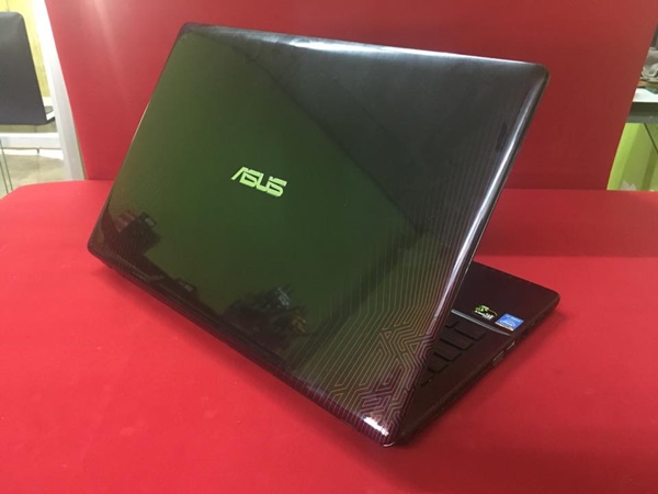 ( SOLD OUT ) ASUS A550JX-XX145D