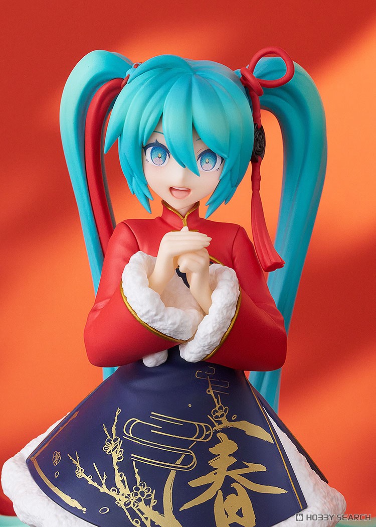 <Preorderถึง 1/8/2025>เปิดรับPreorder มัดจำ 400 บาท POP UP PARADE Hatsune Miku: Sourxuan Chinese New Year Ver.