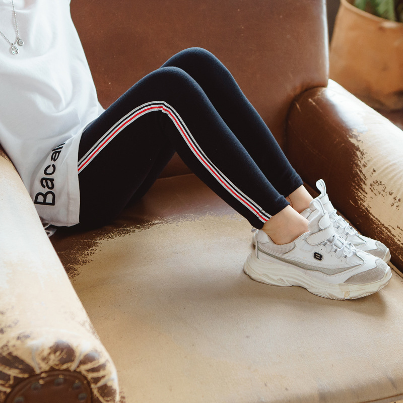 P3117- พร้อมส่งจากไทย เลกกิ้งเด็กลายแถบขาวแดง สุดเปรี้ยว มีสีดำ สีเทาเข้ม เนื้อผ้าสวยใส่สบาย