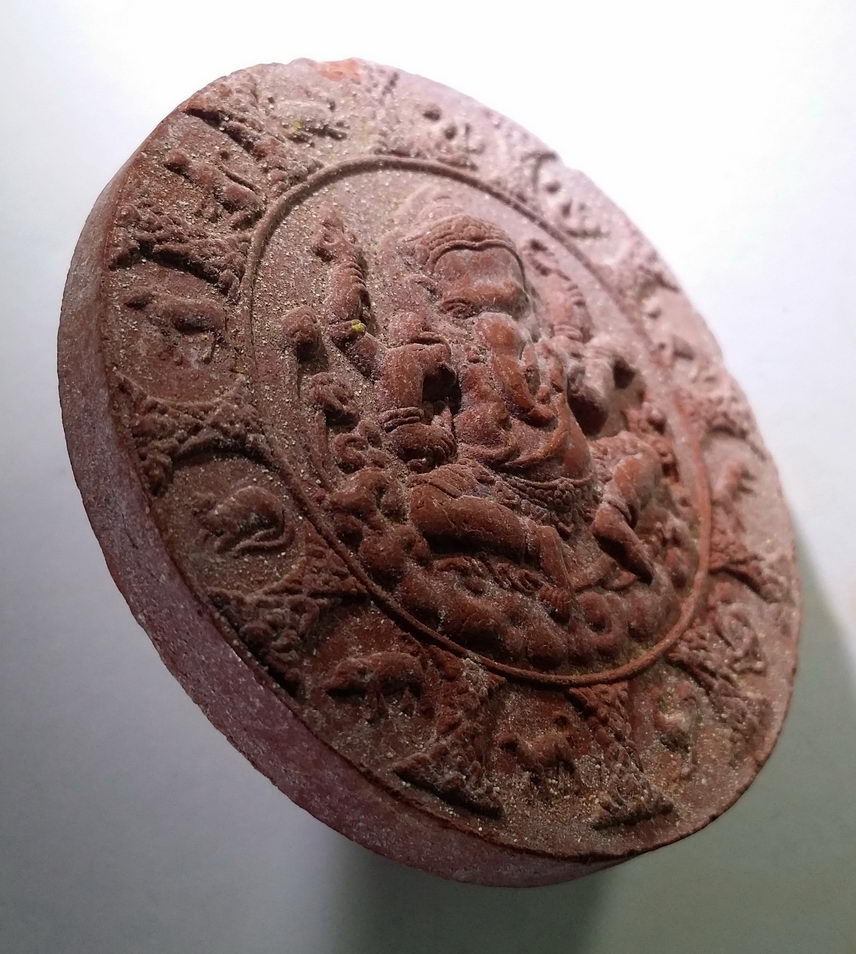 รหัสสินค้า จตุคามรามเทพ 162 พระเทวราชโพธิสัตว์ จตุคามรามเทพ หลังพระพิฆเณศวร เนื้อว่านแดง ไม่ทราบรุ่น พระรายการนี้ให้เช่าบูชาแล้ว