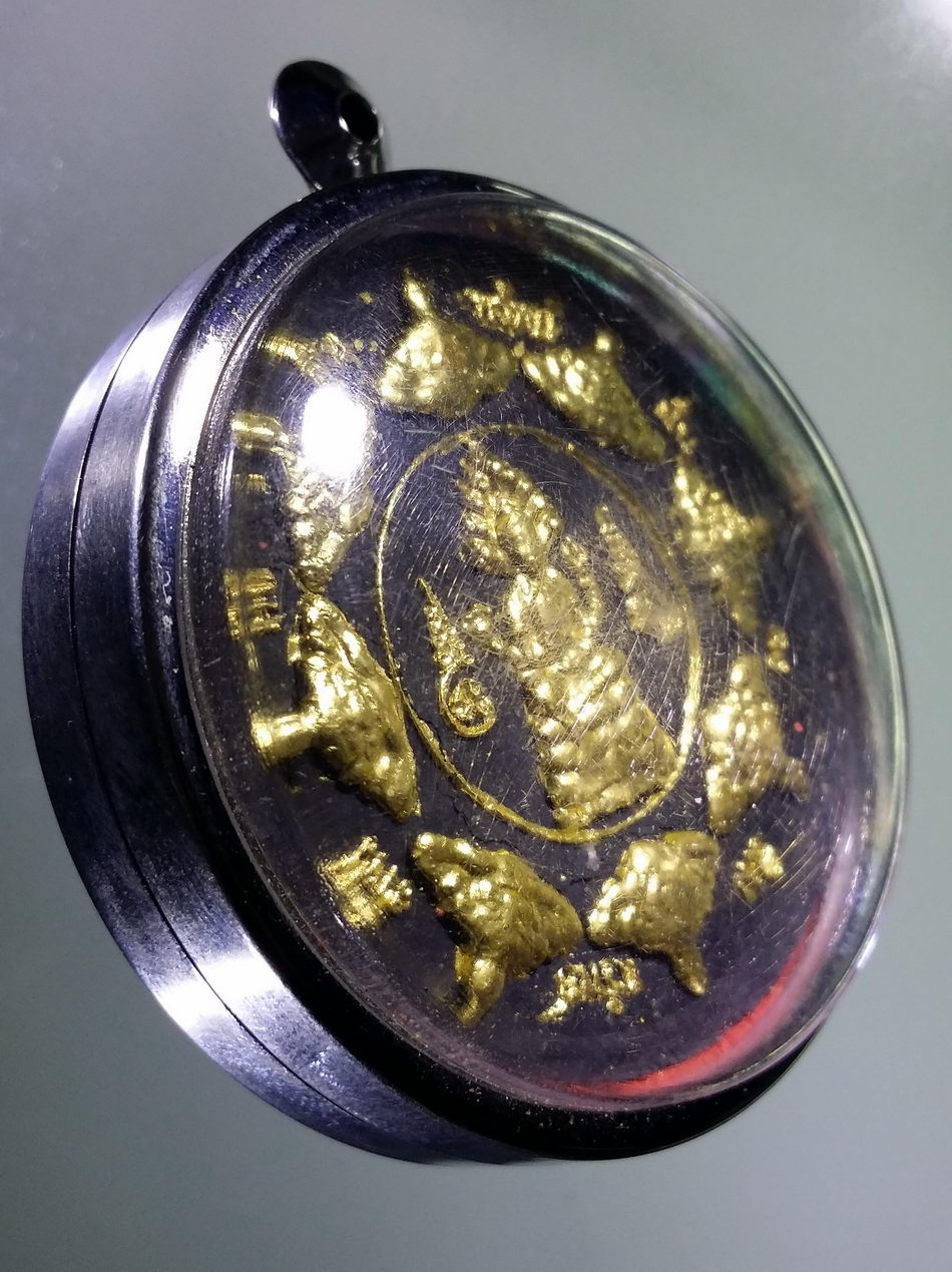 รหัสสินค้า จตุคามรามเทพ 355 พระเทวราชโพธิสัตว์จตุคามรามเทพ - พระพรหม เนื้อว่านดำปิดทองคำเปลว ฝังแร่รัตนชาติ รุ่นสินทรัพย์มั่นคง