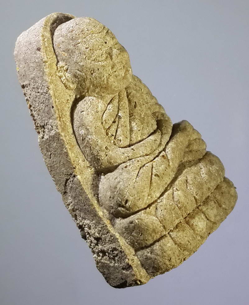 รหัสสินค้า พระมีกล่อง 088 หลวงปู่ทวด เนื้อผงพุทธคุณ วัดสุขวัฒนาราม ตำบลบางระกำ อำเภอบางเลน จังหวัดนครปฐม