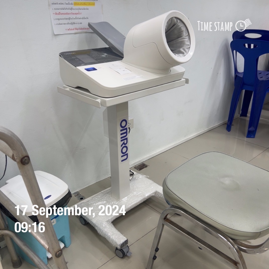 เครื่องวัดความดันโลหิตอัตโนมัติชนิดสอดแขน OMRON HBP-9030 + พร้อมรถเข็นขาตั้งครบชุด + แถมฟรีกระดาษบันทึกผล รับประกัน 1 ปี