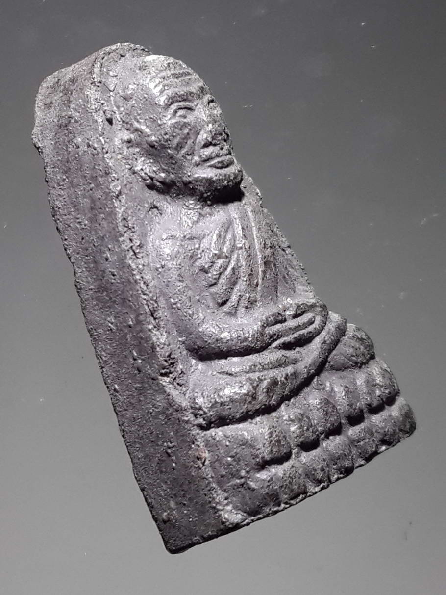 รหัสสินค้า หลวงปู่ทวด วัดต่างๆ 342 หลวงปู่ทวด วัดช้างให้ จังหวัดปัตตานี พิมพ์เตารีดหัวมน หลังเรียบ ไม่ทราบปีที่สร้าง