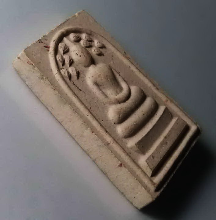 รหัสสินค้า พระสมเด็จ วัดต่างๆ 212 พระสมเด็จเนื้อผง พิมพ์ปรกโพธิ์ วัดโพธิ์ทอง (โพธิ์สีชมพู) อำเภอบางมูลนาก จังหวัดพิจิตร สร้างปี 2560