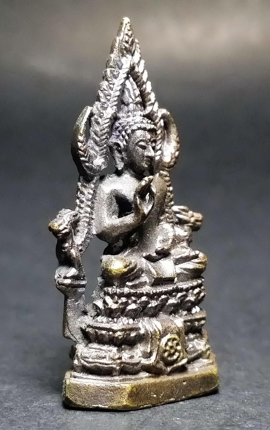 รหัสสินค้า พระกริ่ง พระหล่อ 402 รูปหล่อพระพุทธรัตนโกสินทร์ชินราช เนื้อโลหะผสม หล่อตัน ไม่ทราบปีที่สร้าง