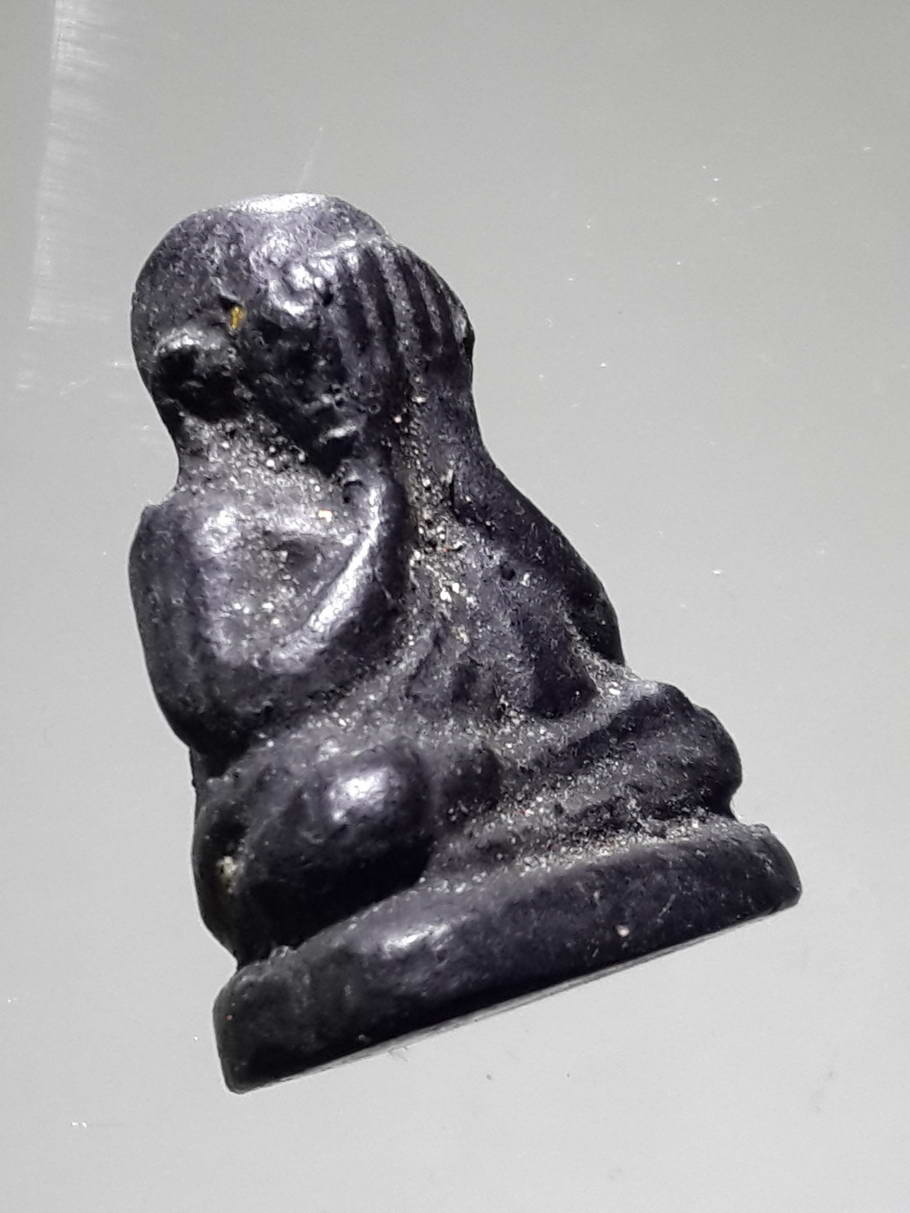 รหัสสินค้า พระไม่ทราบที่ 399 พระปิดตาเนื้อผง ลอยองค์ พิมพ์คล้ายหลวงพ่อเงิน ไม่ทราบที่ พระรายการนี้ให้เช่าบูชาแล้ว