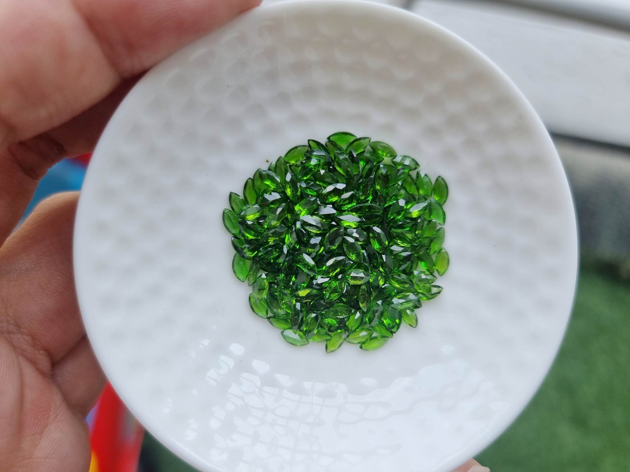 พลอยโครมไดออฟไซด์มาคี 2.5x5 mm. 1 กะรัต