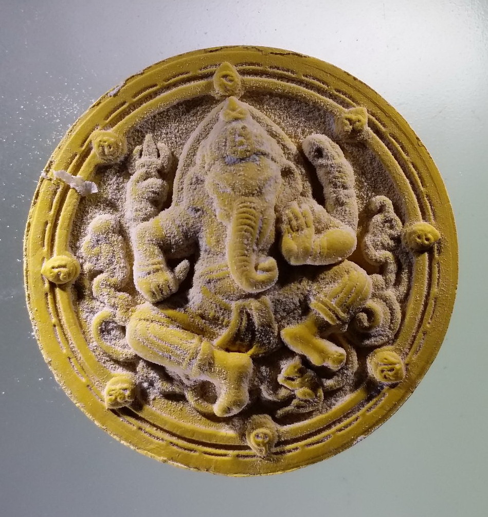 รหัสสินค้า จตุคามรามเทพ 197 จตุคามรามเทพ รุ่น ทองราชันย์ อธิษฐานจิตปลุกเสก โดยหลวงปู่สงฆ์ วัดบ้านทราย อำเภอบ้านหมี่ จังหวัดลพบุรี