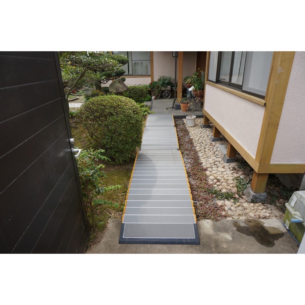 ทางลาดสำหรับรถเข็น อเนกประสงค์ รุ่น ความยาว 150 cm. ( Slope Roll Type) ผลิตภัณฑ์จากประเทศญี่ปุ่น