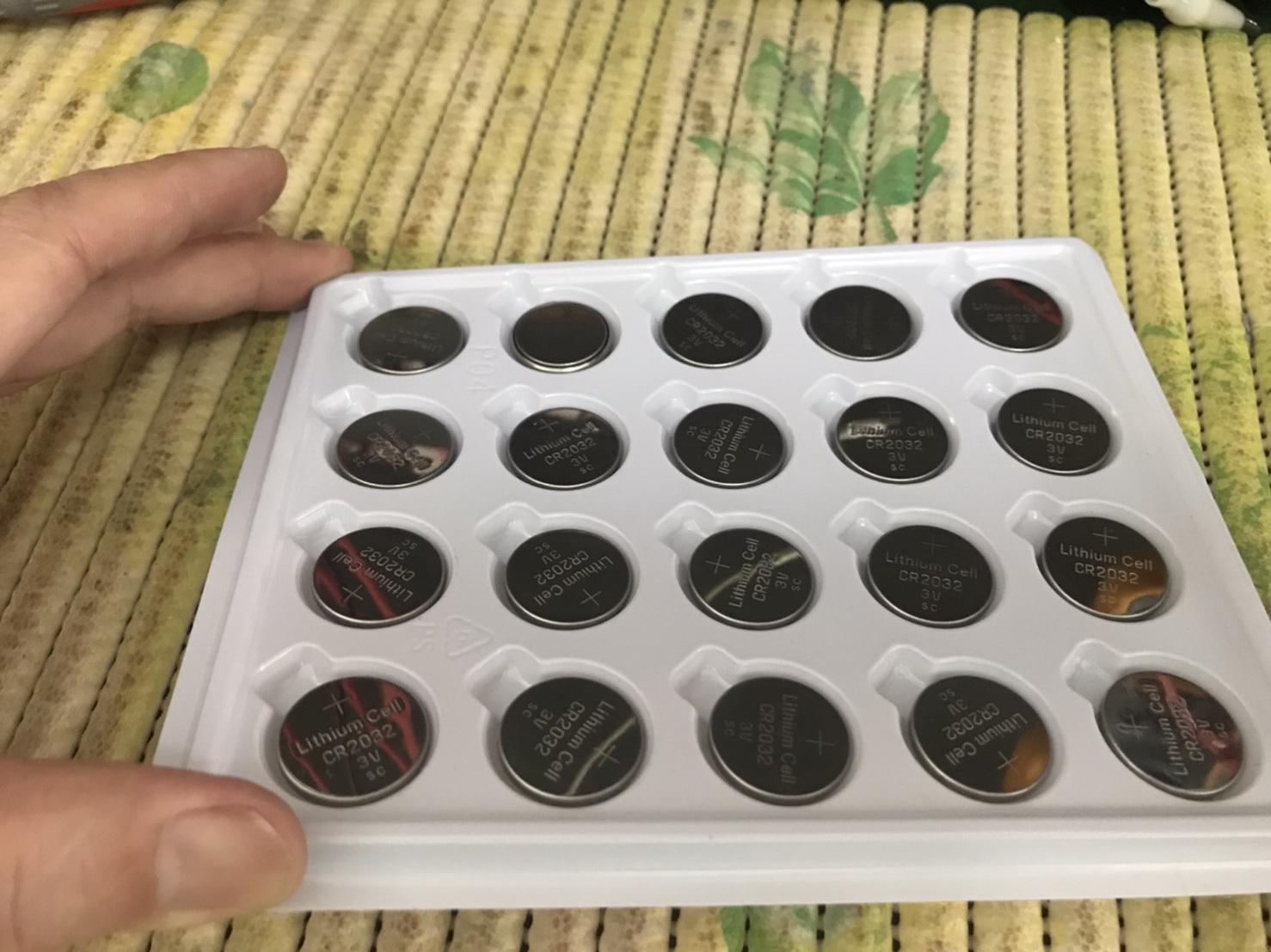 ถ่านไบออสเบอร์ CR2032 Lithium 3.3V ขายยกแผง1แผงมี20ก้อน