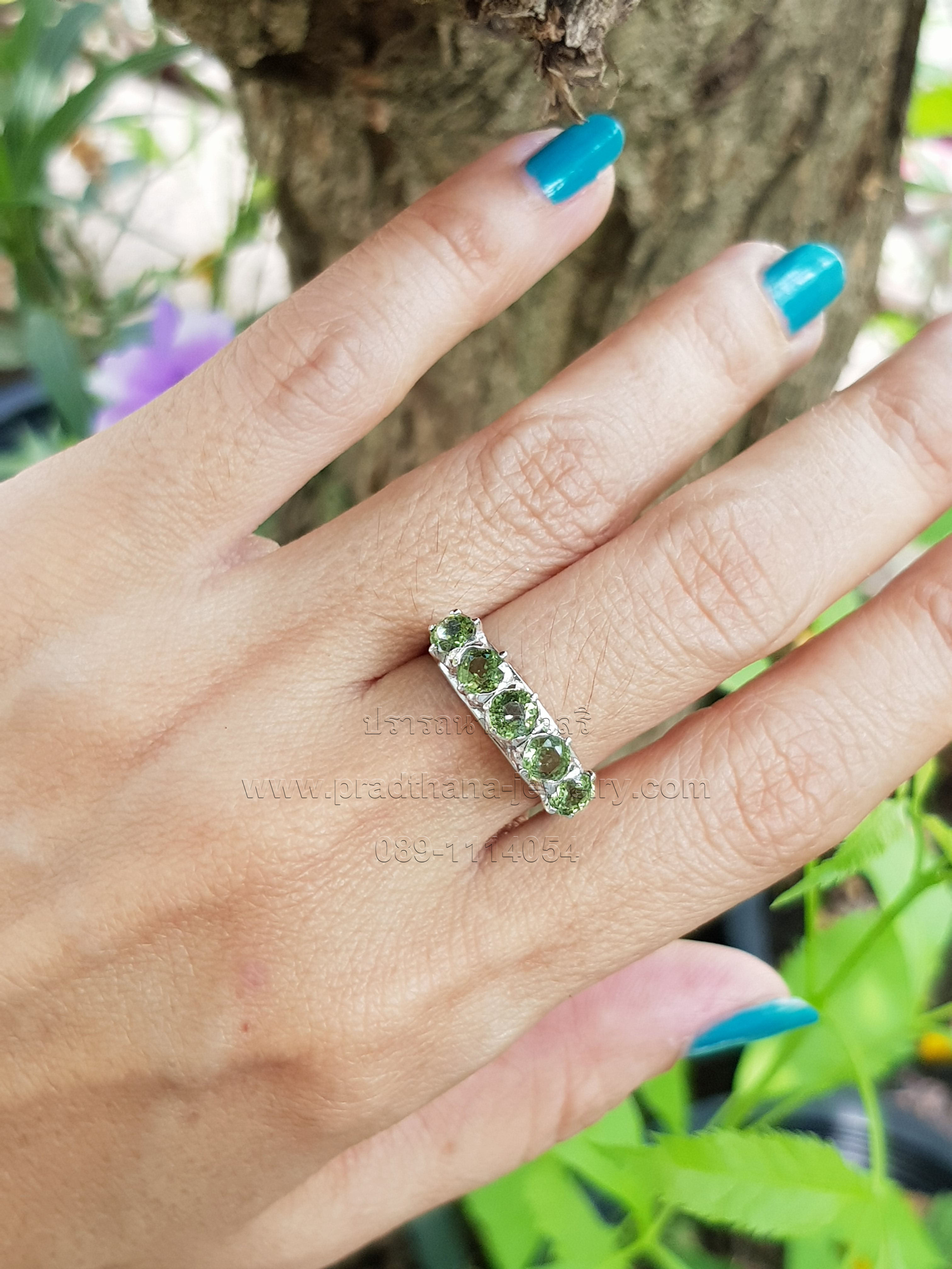 แหวนแถวเขียวส่อง **จองแล้ว**