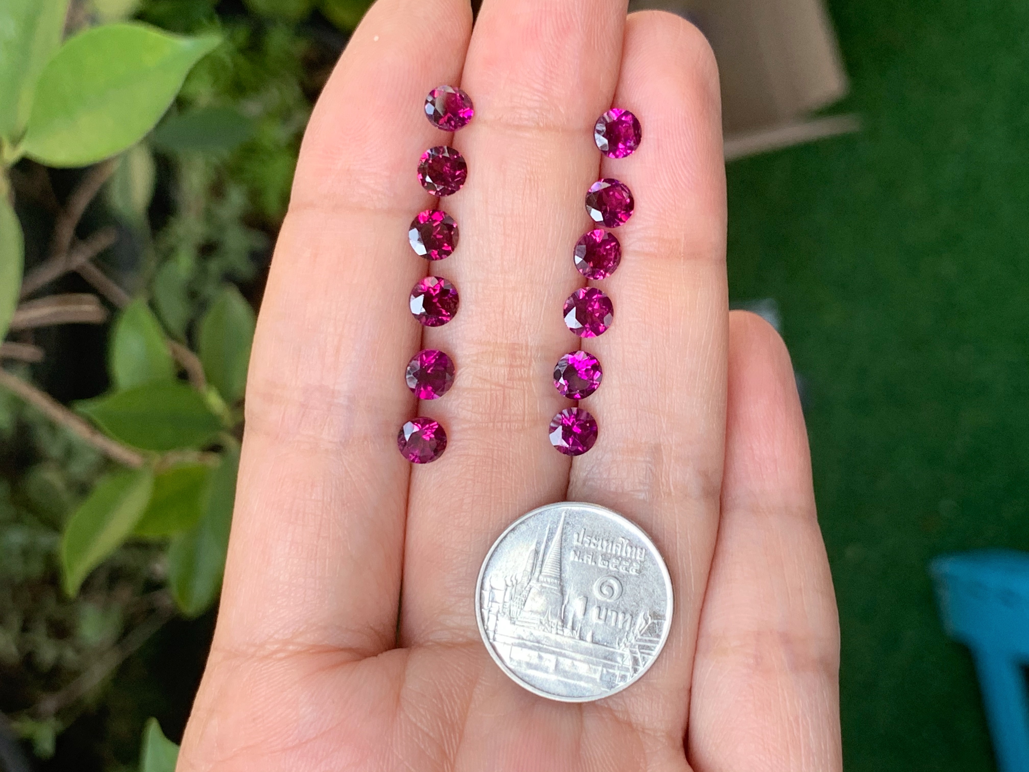 โรโดไลท์ม่วงกลม 5.0 มม. 5 กะรัต