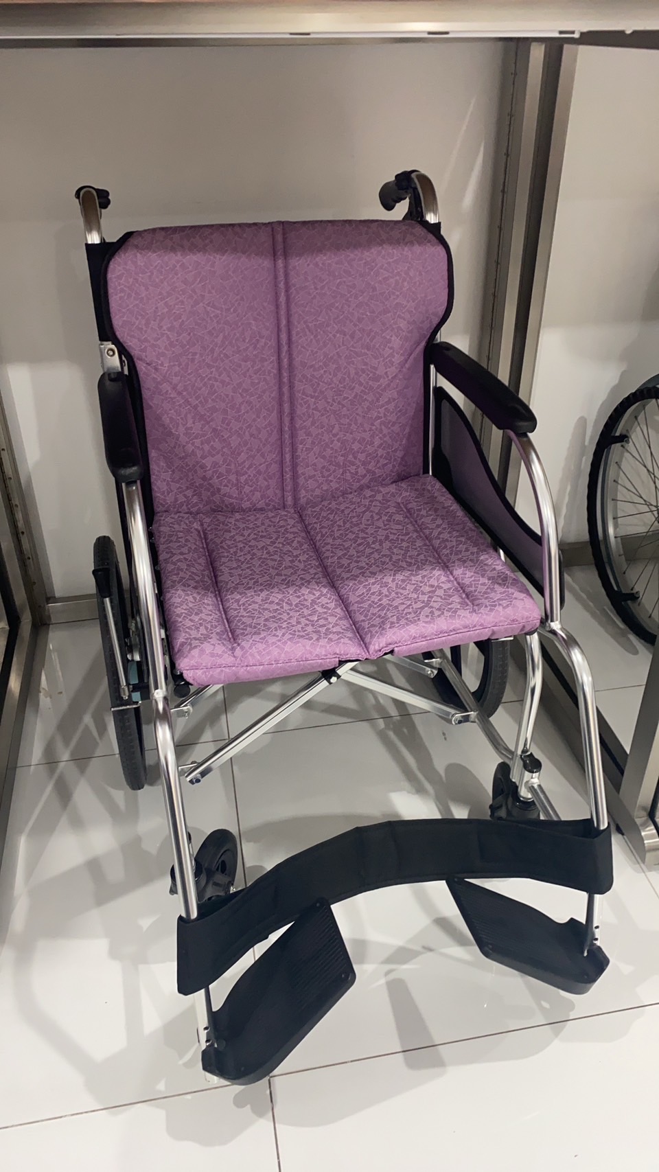รถเข็นแบรนด์ญี่ปุ่น Matsunaga Wheelchair (車いす) รุ่น MW-SL2D น้ำหนักเบา 11 กิโลกรัม สะดวกพกพา กะทักรัด น้ำหนักเบา