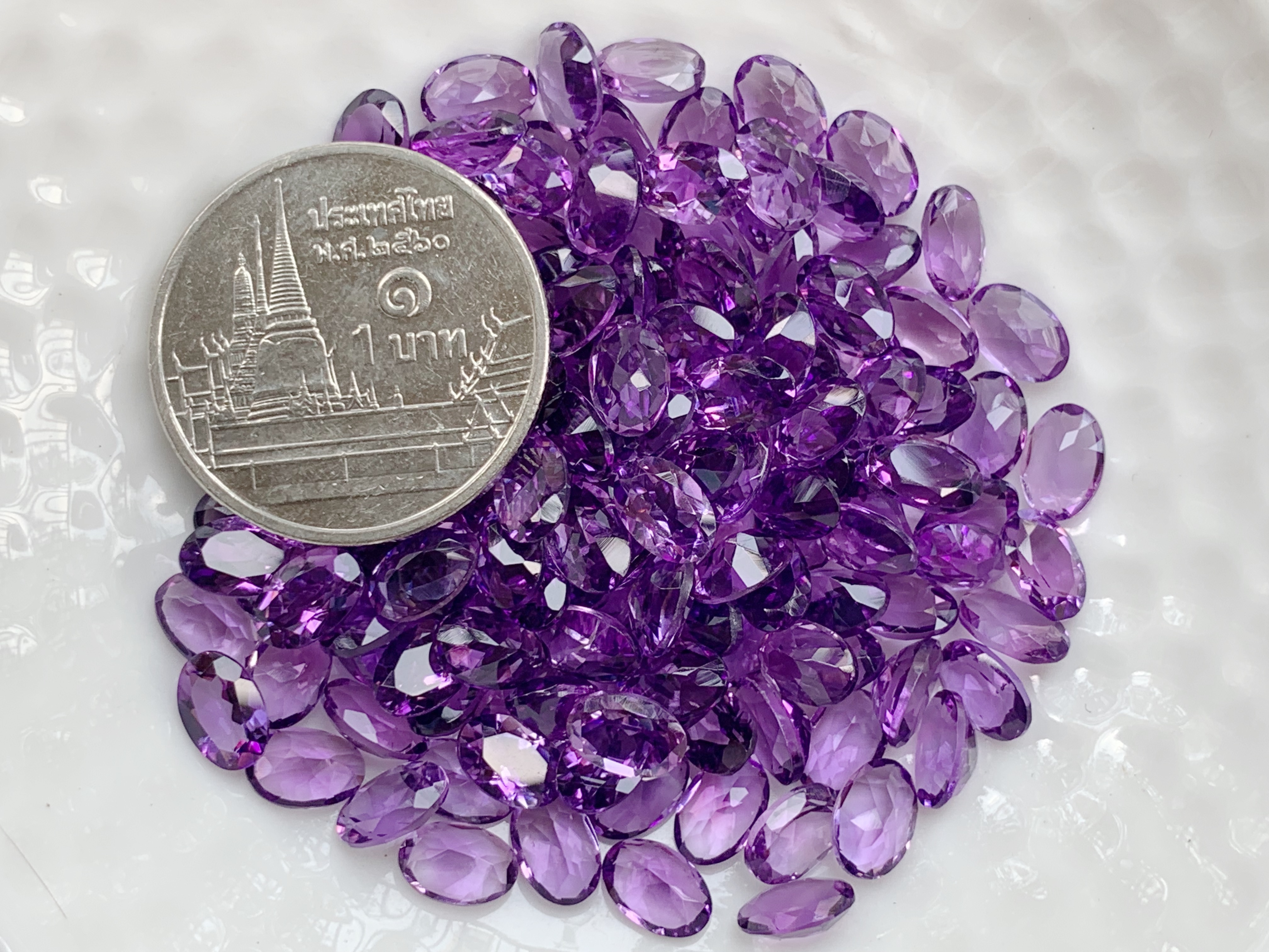 อเมทิสเข้มไข่ 6X4 มม. 5 กะรัต