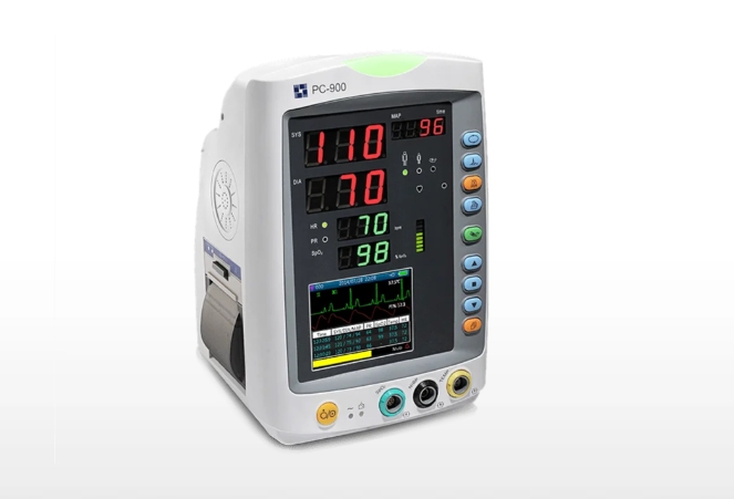 เครื่องวัดความดันโลหิตอัตโนมัติ พร้อมวัดปริมาณออกซิเจนในเลือด (Vital Signs Monitor) รุ่น PC-900 PRO SN