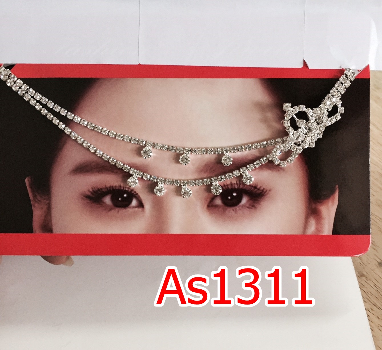 รัดเกล้าเด็ก ผู้ใหญ่ เพชรแวววาวสวย ทน ปรับขนาดได้ แม่ค้าถ่ายภาพเอง ของจริงสวยมาก คลิกเลือกดูมีหลายแบบค่ะ