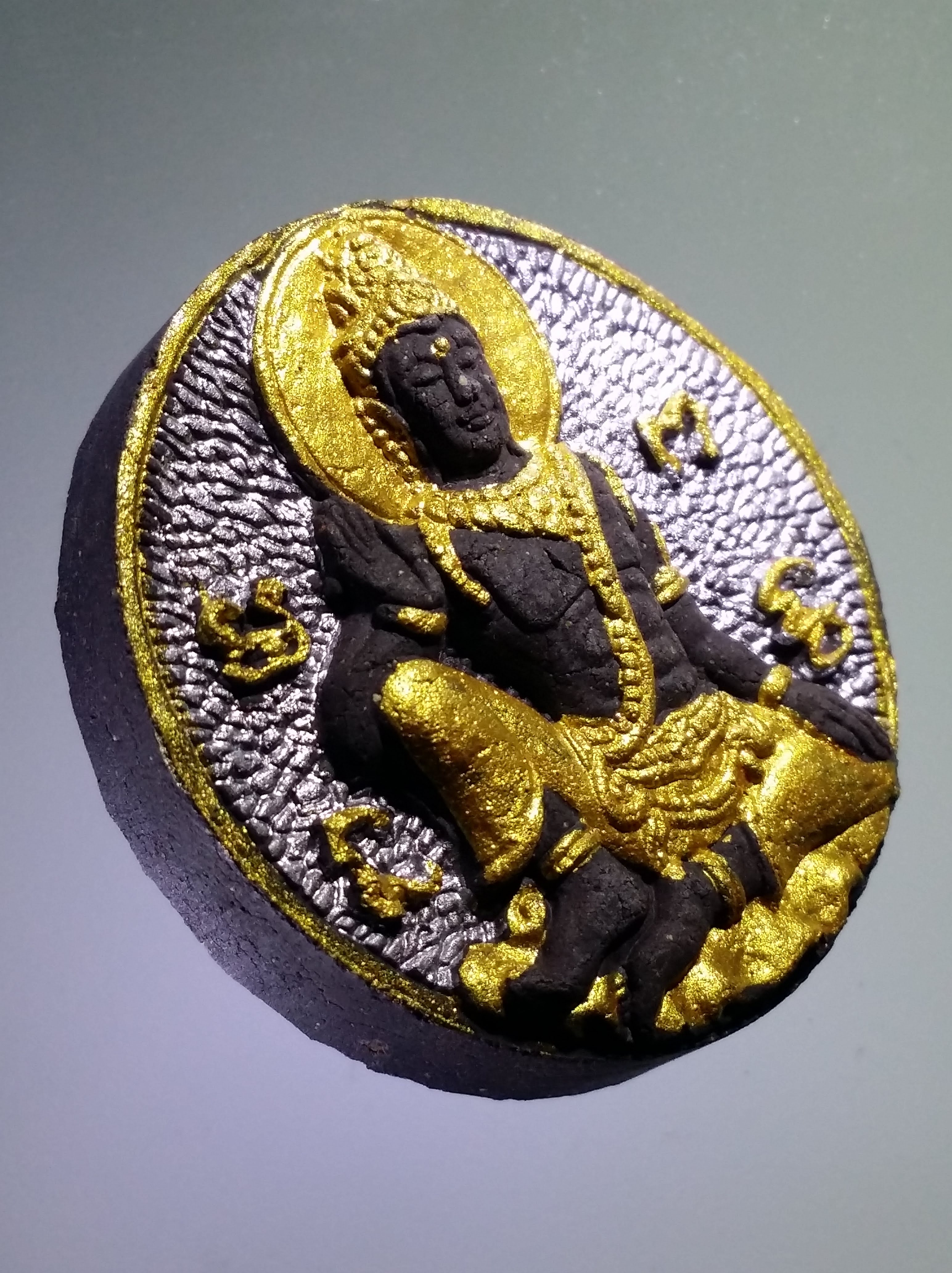 รหัสสินค้า จตุคามรามเทพ 433 หลวงปู่หิน - จตุคามรามเทพ รุ่นเบิกฟ้ามารวย วัดหนองนา อำเภอพัฒนานิคม จังหวัดลพบุรี เนื้อผงว่าน ปัดทอง ปัดเงิน สองกษัตริย์