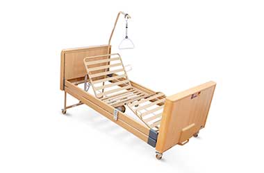 ชุดเตียงผู้ป่วยปรับไฟฟ้า Dali Low Entry จากประเทศเยอรมัน (เตียงปรับระดับต่ำสุด 23 cm.) + พร้อมที่นอนโฟมป้องกันแผลกดทับ Mercury หนา 15 ซม. ผลิตภัณฑ์ประเทศอังกฤษ + เสาพยุงตัว + ชุดผ้าปูที่นอน + ผ้ายาง