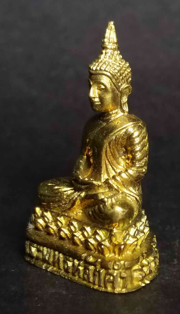 รหัสสินค้า พระกริ่ง พระหล่อ 032 รูปหล่อพระพุทธหลักคำ รุ่นสร้างพระอุโบสถ ปี 2537