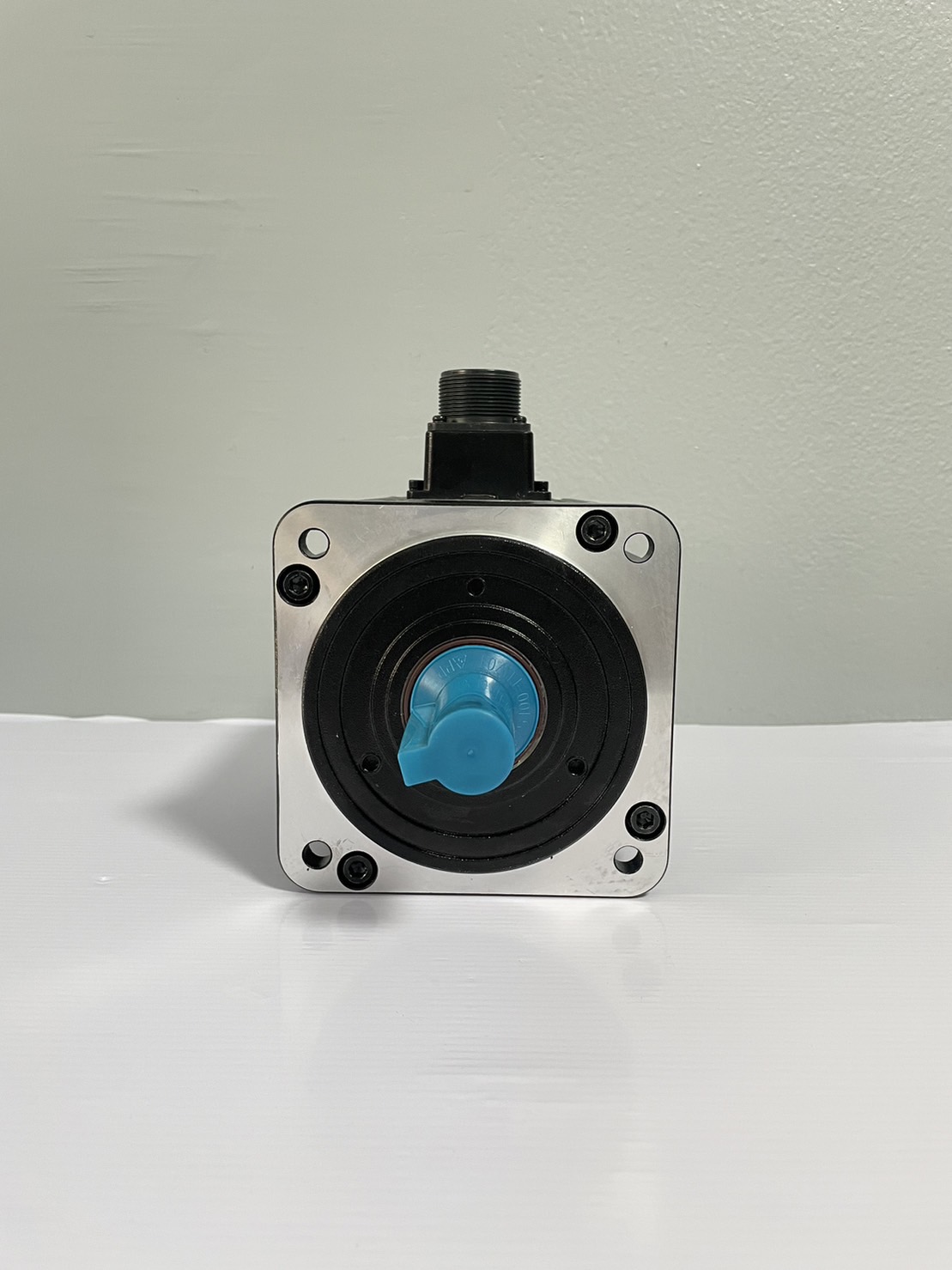 Delta AC servo motor ECMA-E21310SS 1kw key way / brake