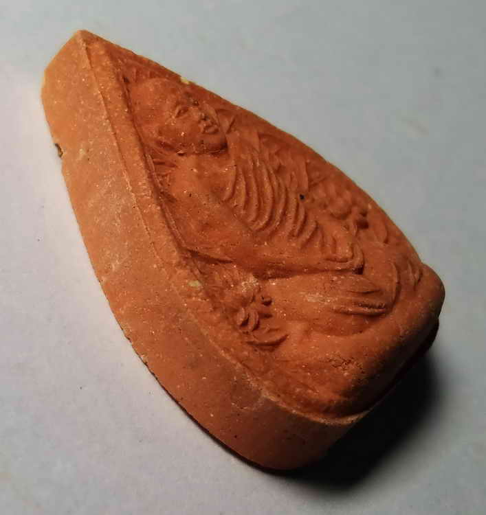 รหัสสินค้า พระเนื้อดิน เนื้อผง เนื้อว่าน 173 พระผงรูปเหมือนท่านเจ้าคุณนรฯ ไม่ทราบปีที่สร้าง