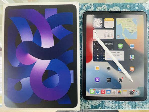 ( SOLD OUT ) iPad Air 5 256GB Wifi TH พร้อม Apple pencil ประกันเหลือ