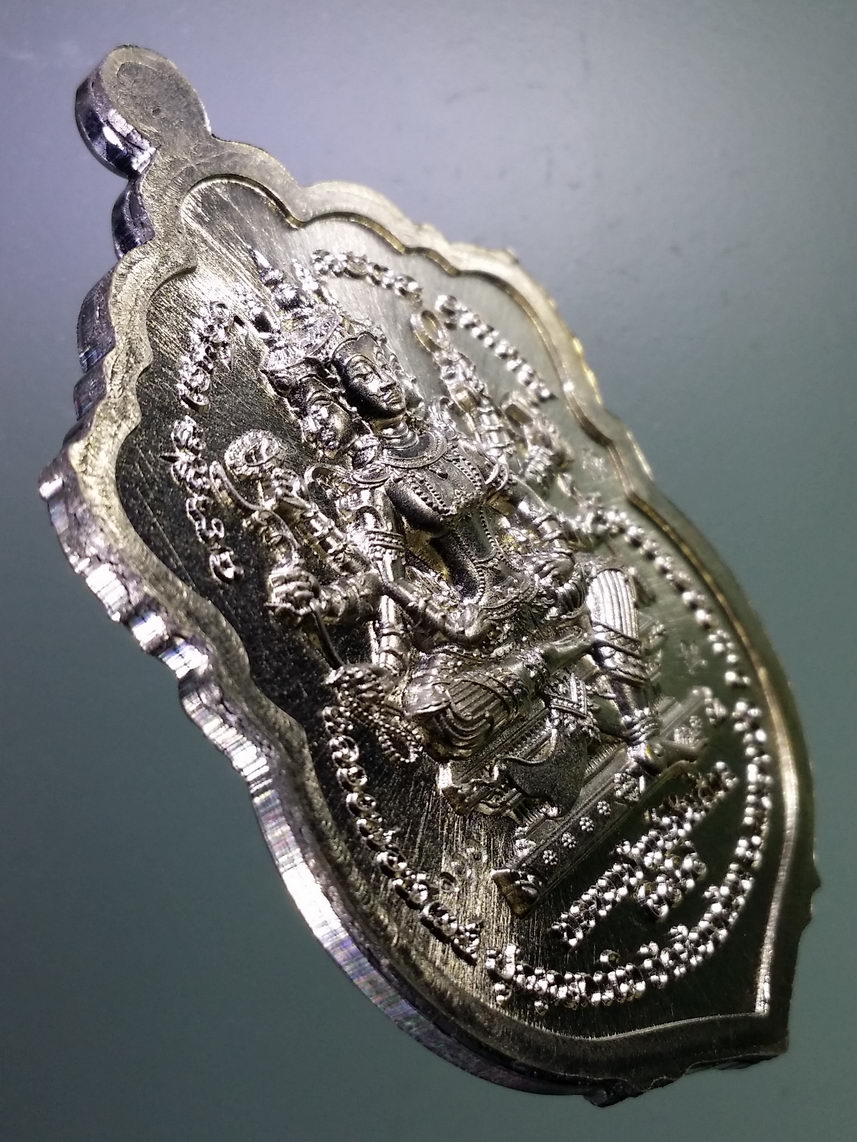 รหัสสินค้า พระมีกล่อง 008 เหรียญเสมาพระพรหม เนื้ออัลปาก้าลงยา รุ่น พรหมพัฒน์พันล้าน ๒ หลวงพ่อพัฒน์ วัดห้วยด้วน อำเภอหนองบัว จังหวัดนครสวรรค์ ตอกโค๊ต หมายเลข ๑๐๐