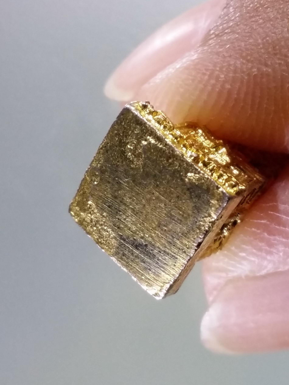 Antig Pim 337 พระธาตุพนม จำลอง เนื้อกะไหล่ทอง วัดพระธาตุพนมวรมหาวิหาร จังหวัดนครพนม พระรายการนี้ให้เช่าบูชาเเล้ว