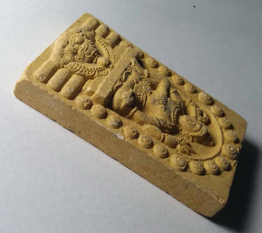 รหัสสินค้า จตุคามรามเทพ 078 จตุคามรามเทพ หลังพระธาตุเจดีย์ แม่ธรณีบีบมวยผม ไม่ทราบรุ่น จตุคามรามเทพ รายการนี้ให้เช่าบูชาแล้ว