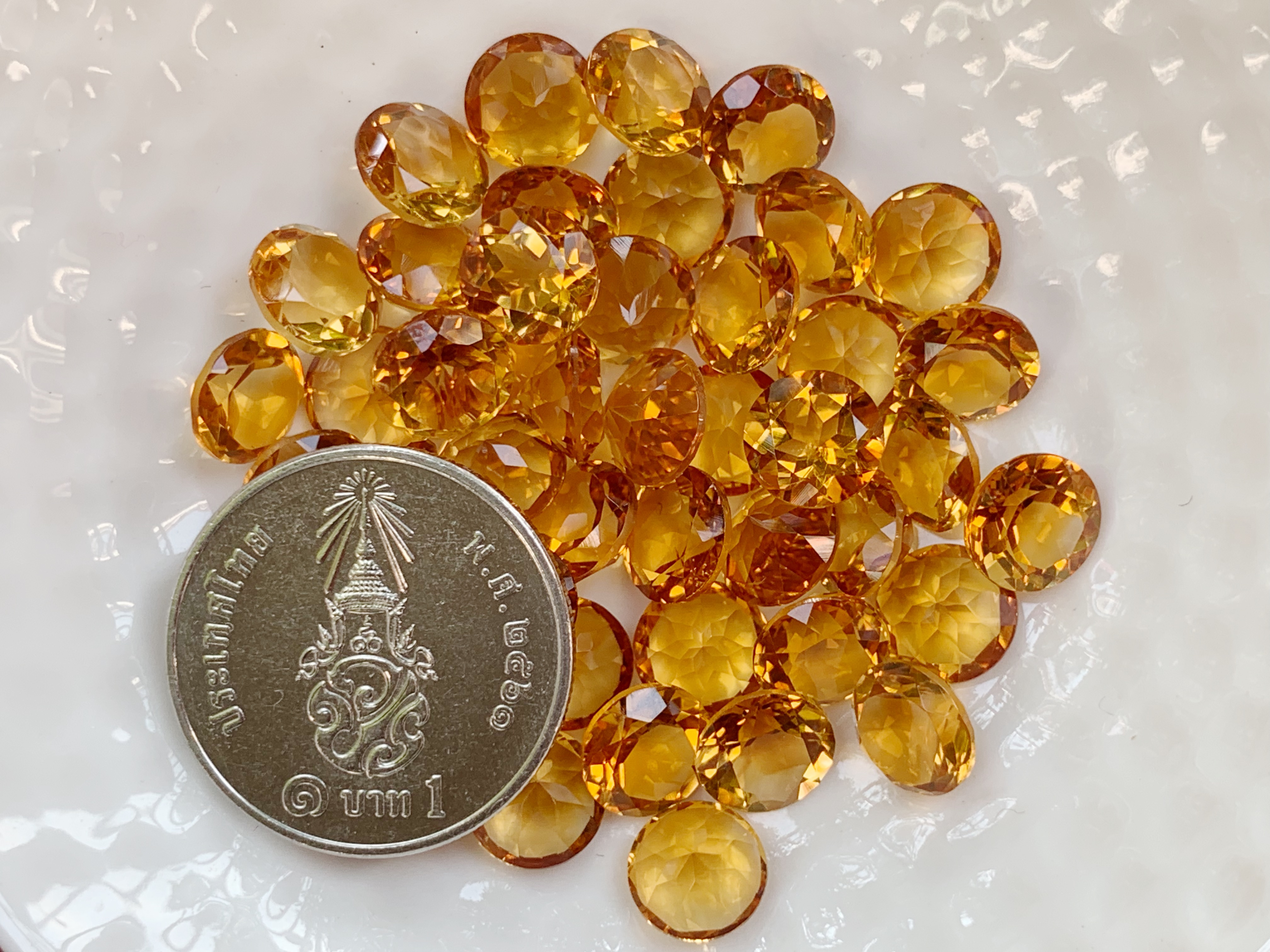 ซิทรินเข้มกลม 7.0 มม. 5 กะรัต