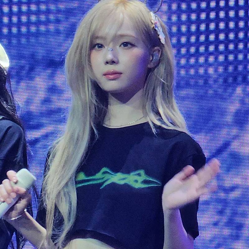 เสื้อยืด Aespa : 2024 Aespa LIVE TOUR - SYNK : Parallel Line