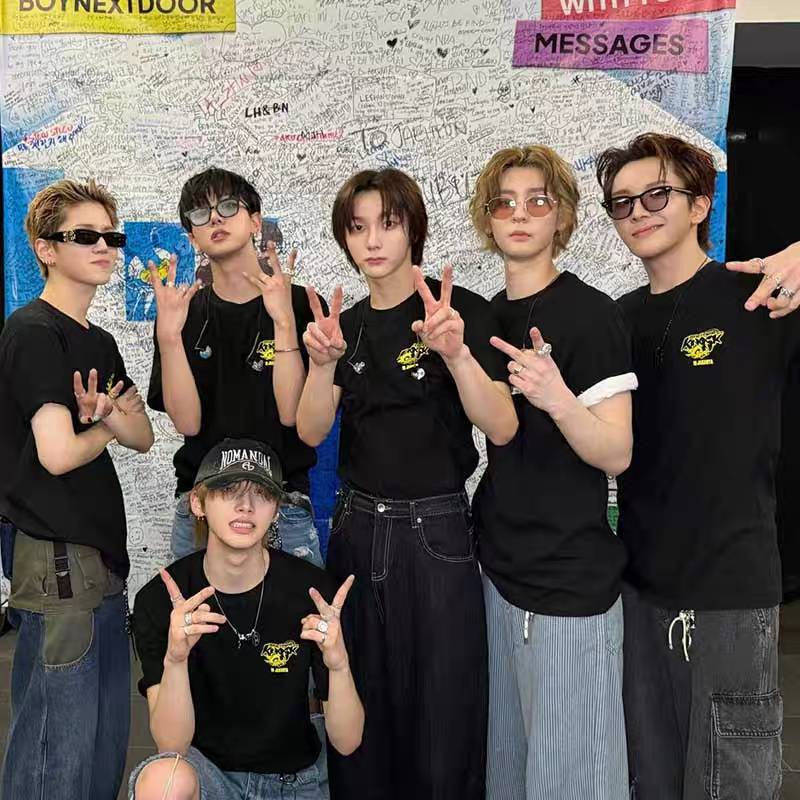 เสื้อยืด BOYNEXTDOOR : KNOCK ON Vol.1 IN JAKARTA