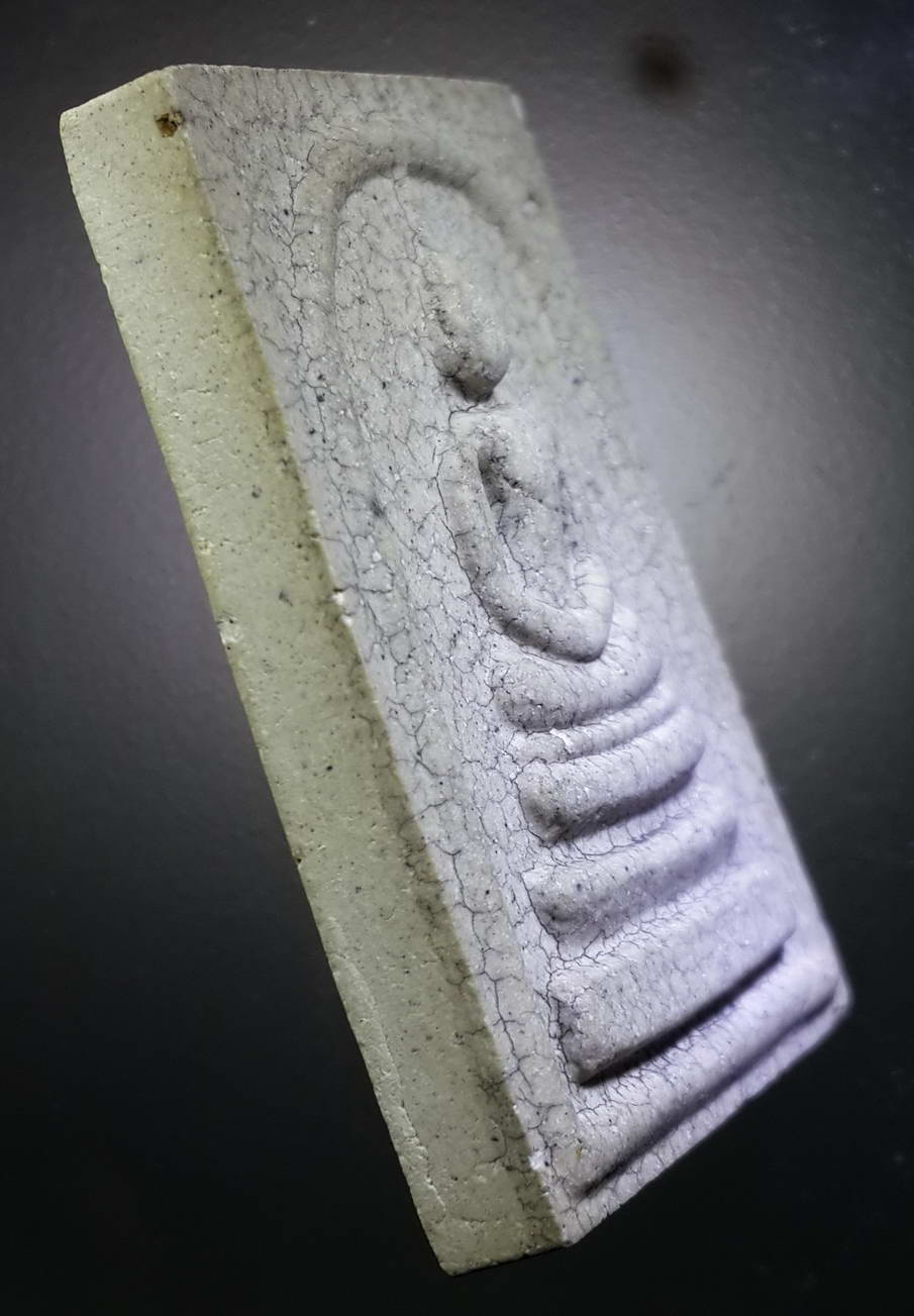 รหัสสินค้า พระมีกล่อง 306 พระสมเด็จ วัดระฆัง รุ่นแตกลายงา พิธีพุทธาภิเษกวัดระฆังโฆสิตาราม กรุงเทพฯ สร้างปี 2556