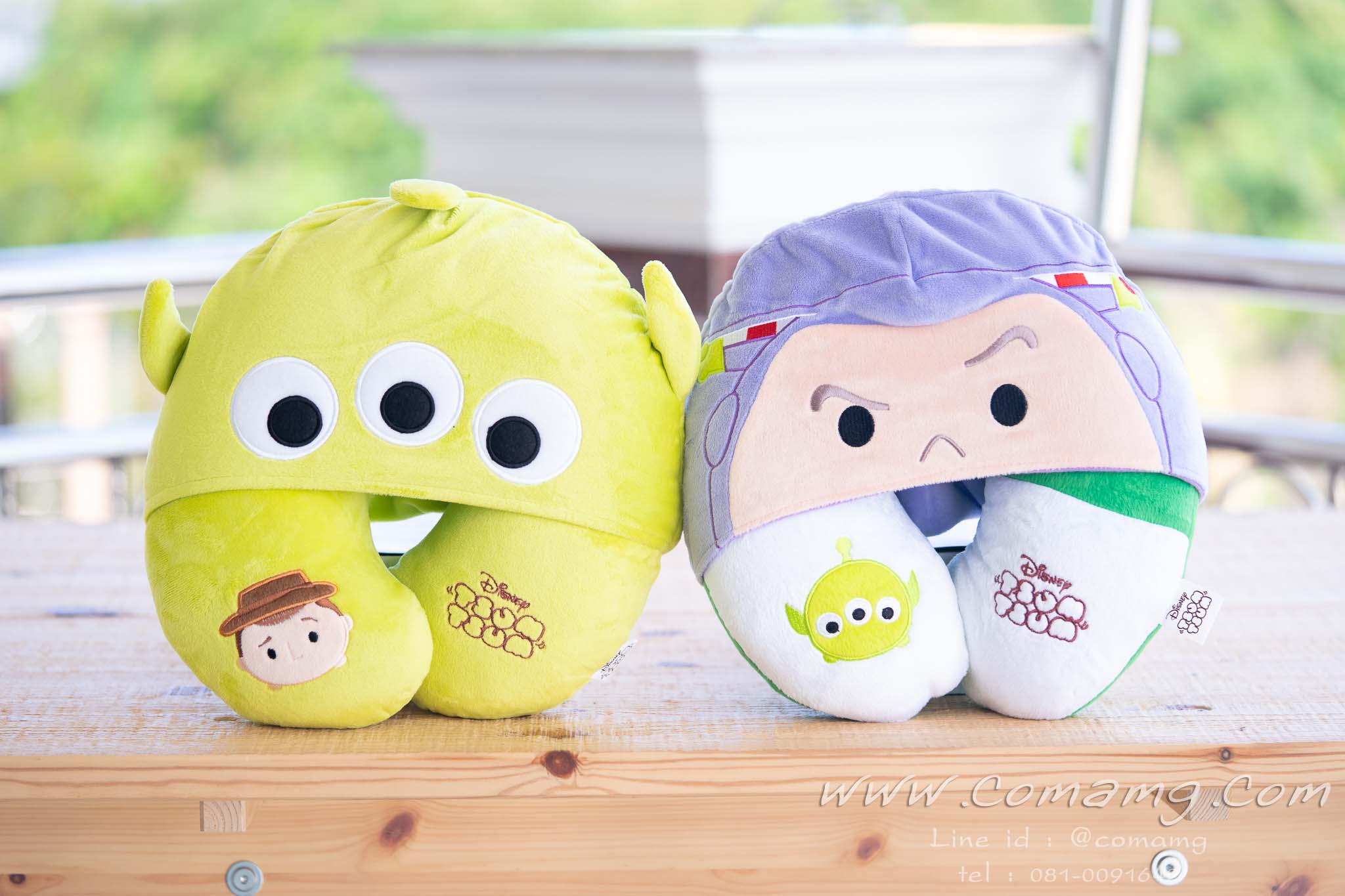 หมอนรองคอมีหมวก บัสไลท์เยียร์&เอเลี่ยน3ตา (ในเรื่องToy story )