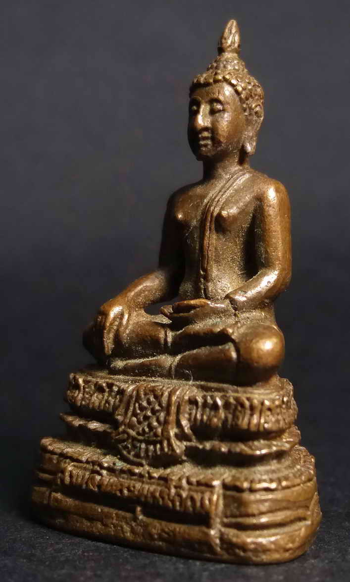 รหัสสินค้า สุพรรณบุรี 012 รูปหล่อสมเด็จพระพุทธโคดม วัดไผ่โรงวัว จังหวัดสุพรรณบุรี เนื้อโลหะผสม พระรายการนี้ให้เช่าบูชาแล้ว