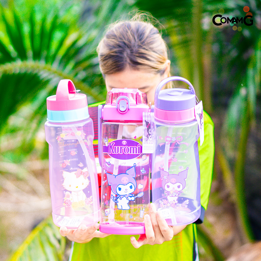 กระบอกน้ำ2ลิตร กระติกน้ำขนาดใหญ่ ขวดน้ำ2.0-2.3ลิตร ลายการ์ตูนคิตตี้ คุโรมิ ลิขสิทธิ์แท้ พร้อมส่ง