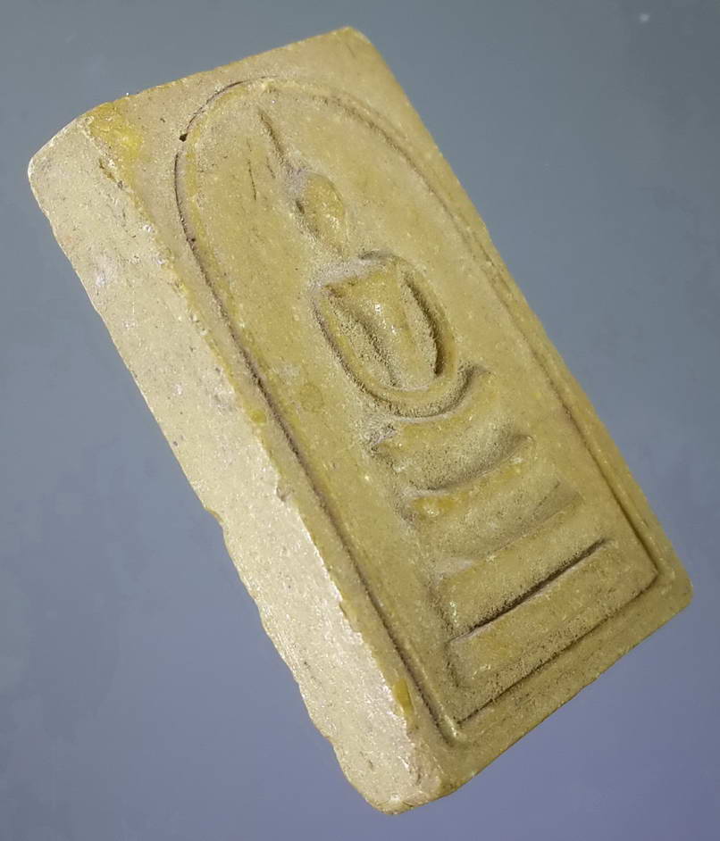 รหัสสินค้า พระสมเด็จ วัดต่างๆ 406 พระสมเด็จเนื้อผงน้ำมัน หลังพระพุทธปางรำพึง ไม่ทราบที่ พระรายการนี้ให้เช่าบูชาแล้ว