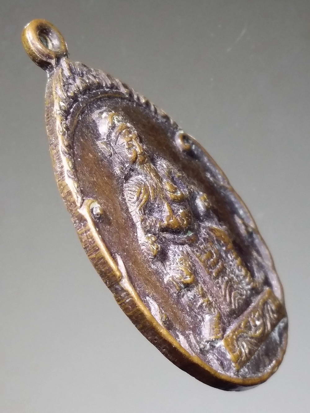 รหัสสินค้า เทพจีน - เทพฮินดู 038 เหรียญเจ้าพ่อเสือ หลังยันต์โป๊ยข่วย ไม่ทราบสำนักไม่ทราบปีที่สร้าง