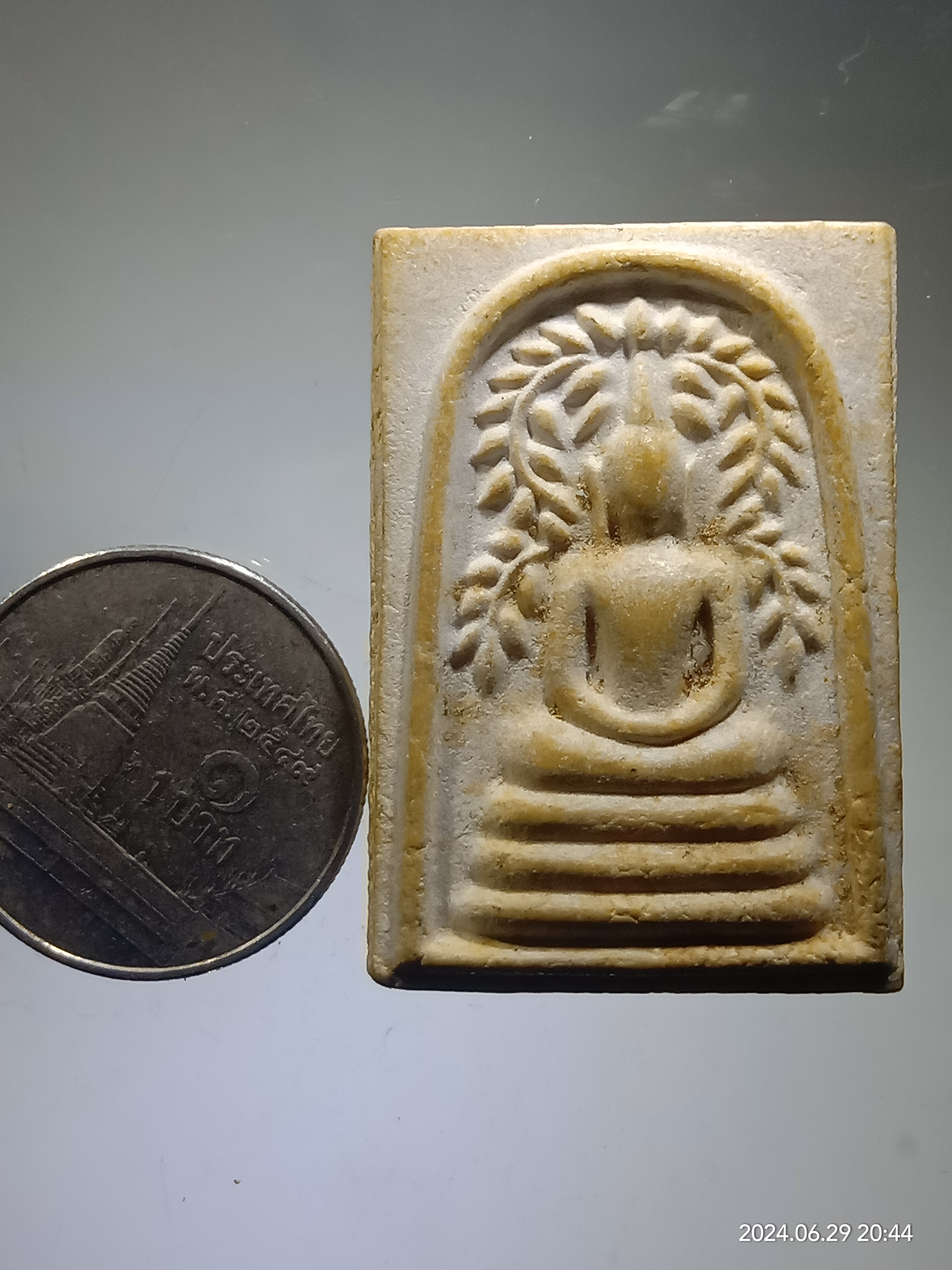 รหัสสินค้า พระสมเด็จ วัดต่างๆ 068 พระสมเด็จเนื้อผงพิมพ์ปรกโพธิ์ หลังยันต์ห้า วัดห้วยโป่ง อำเภอเมือง จังหวัดระยอง สร้างปี 2545