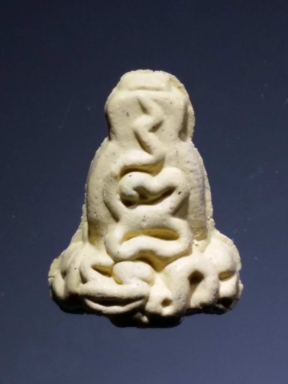 รหัสสินค้า พระมีกล่อง 203 พระปิดตาแร่บางไผ่ ผงพุทธคุณ หลวงปู่เกิด วัดมะเดื่อ อำเภอบางบัวทอง จังหวัดนนทบุรี สร้างปี 2555 รุ่นสมทบทุนบูรณะปฏิสังขรณ์