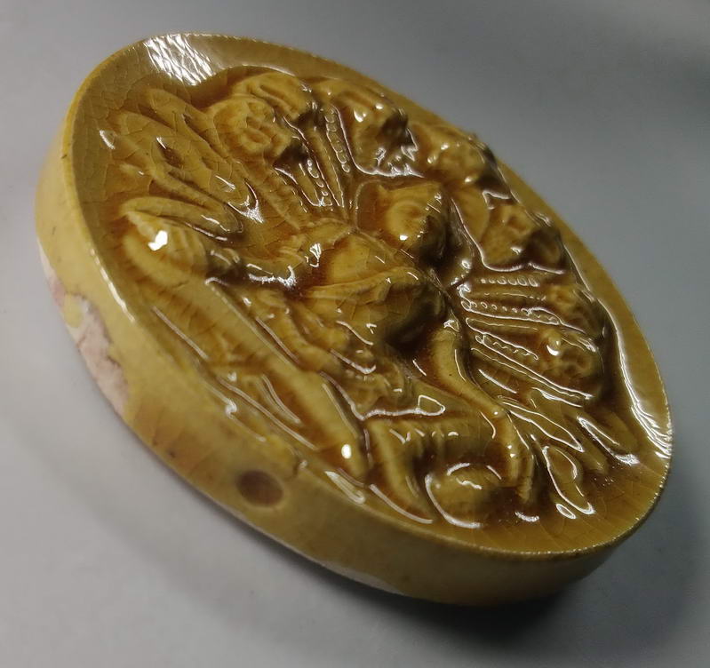 รหัสสินค้า จตุคามรามเทพ 044 พระเทวราชโพธิสัตว์ จตุคามรามเทพ เนื้อกระเบื้องเคลือบเหลือง จตุคามรามเทพรายการนี้ให้เช่าบูชาแล้ว