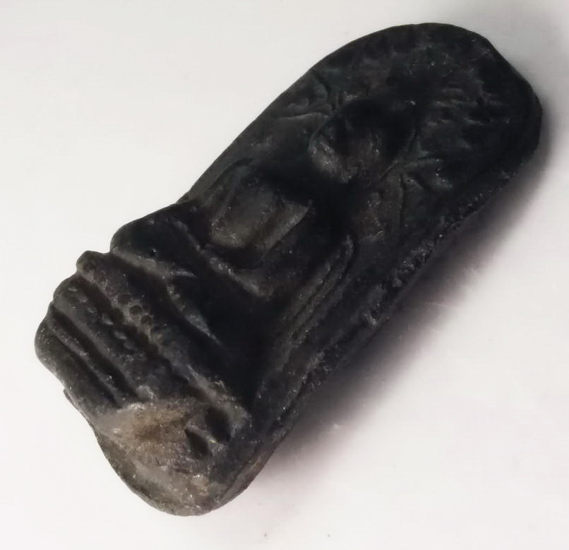 รหัสสินค้า พระกรุ 046 พระคง ทรงพระบาง เนื้อดำ