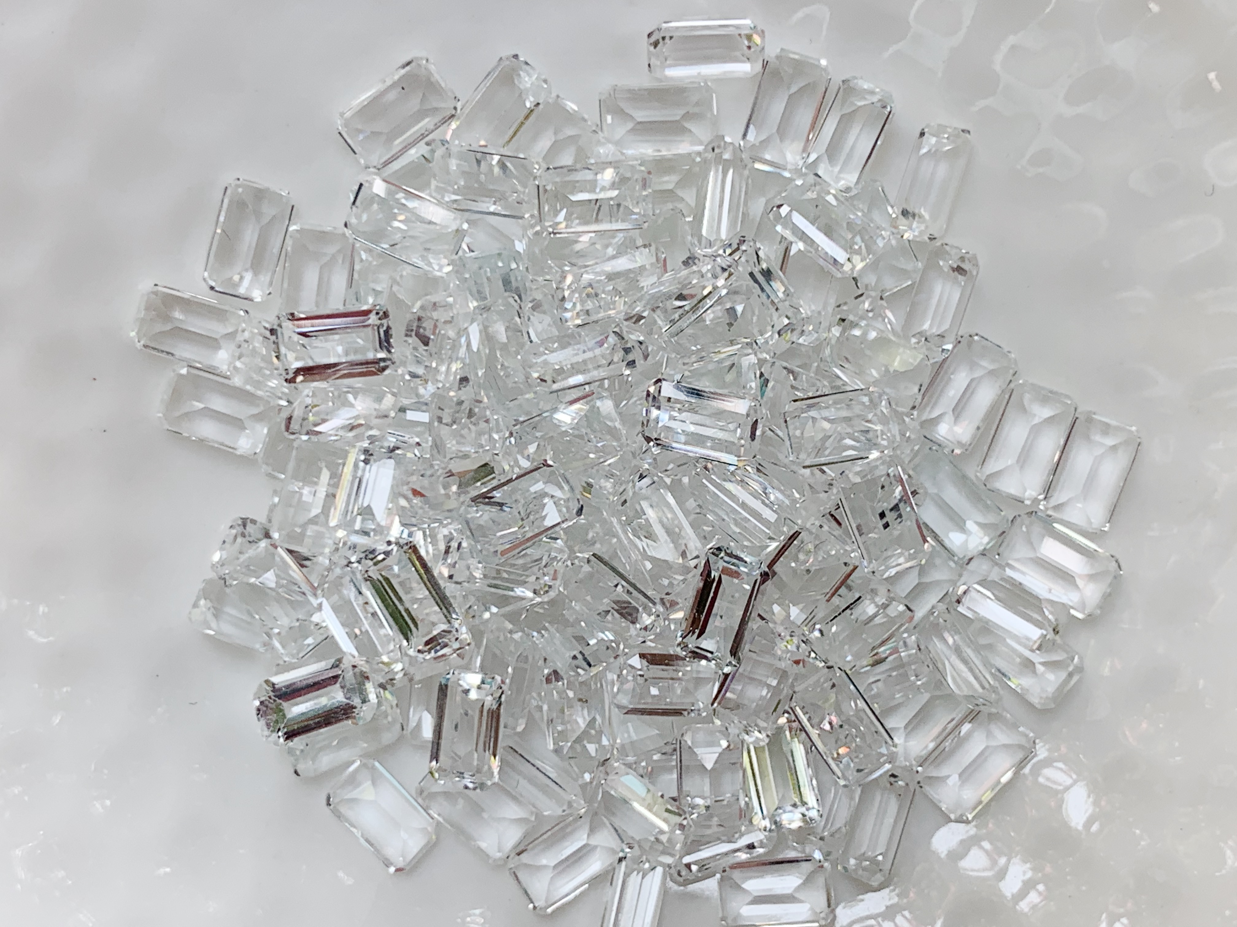 ไวท์โทปาสสี่เหลี่ยม 5x3 มม. 5 กะรัต