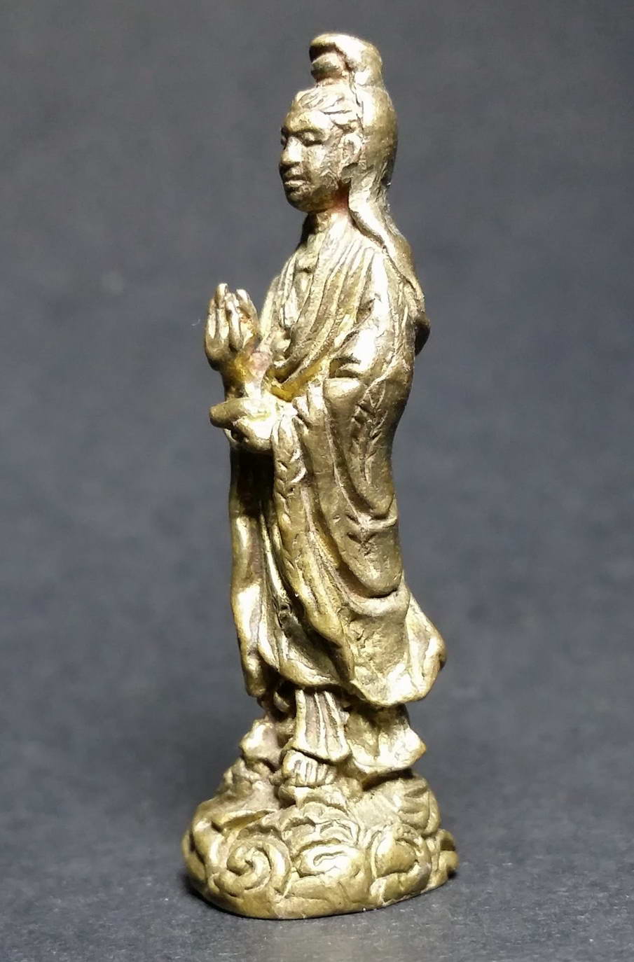 รหัสสินค้า พระกริ่ง พระหล่อ 479 รูปหล่อเจ้าแม่กวนอิม เนื้อทองเหลืองเก่า