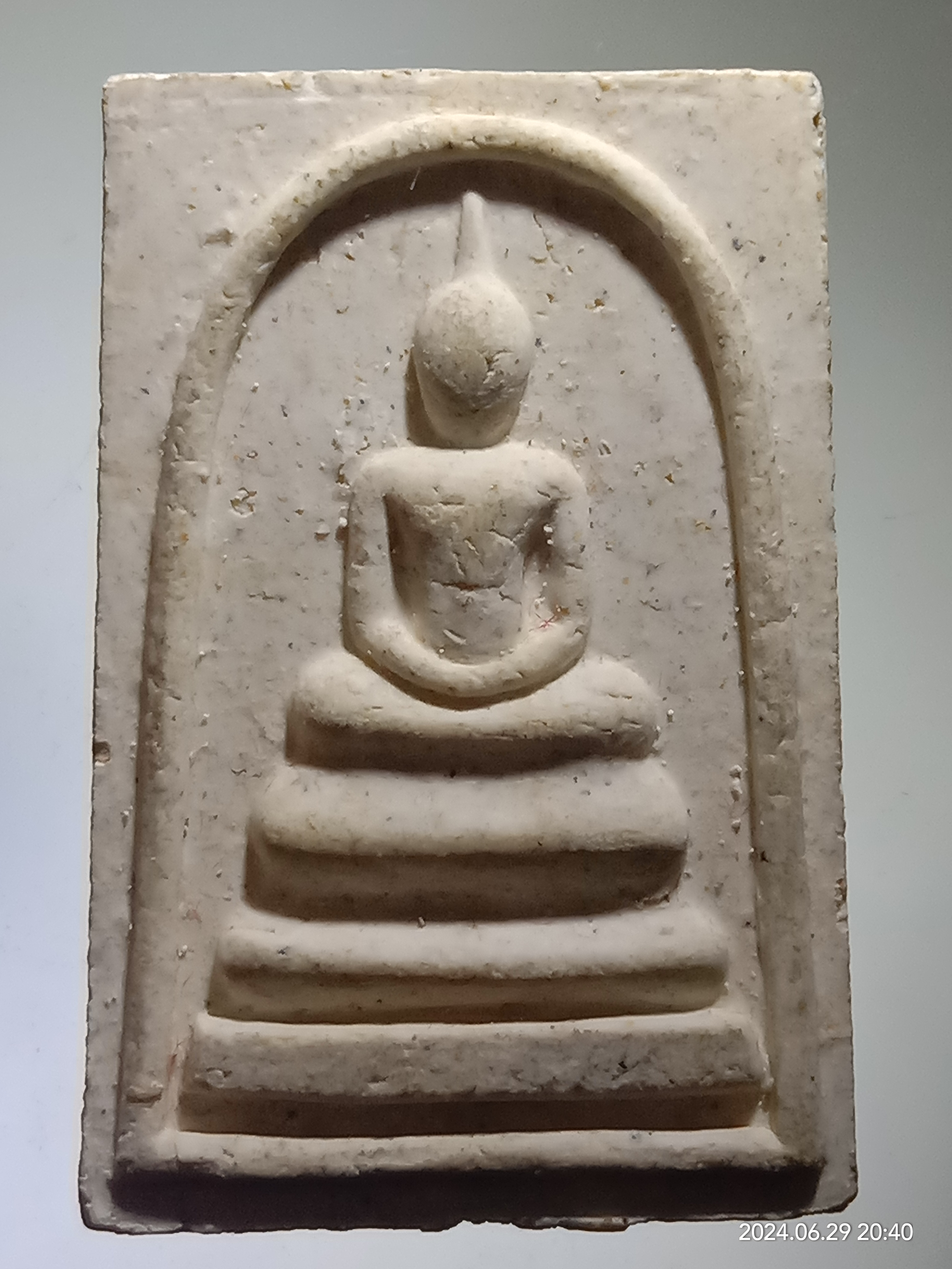 รหัสสินค้า พระสมเด็จ วัดต่างๆ 038 พระสมเด็จเนื้อผง หลังเครื่องอัฐบริขาร หลวงปู่ชอบ ฐานสโม วัดป่าโคกมน อำเภอวังสะพุง จังหวัดเลย