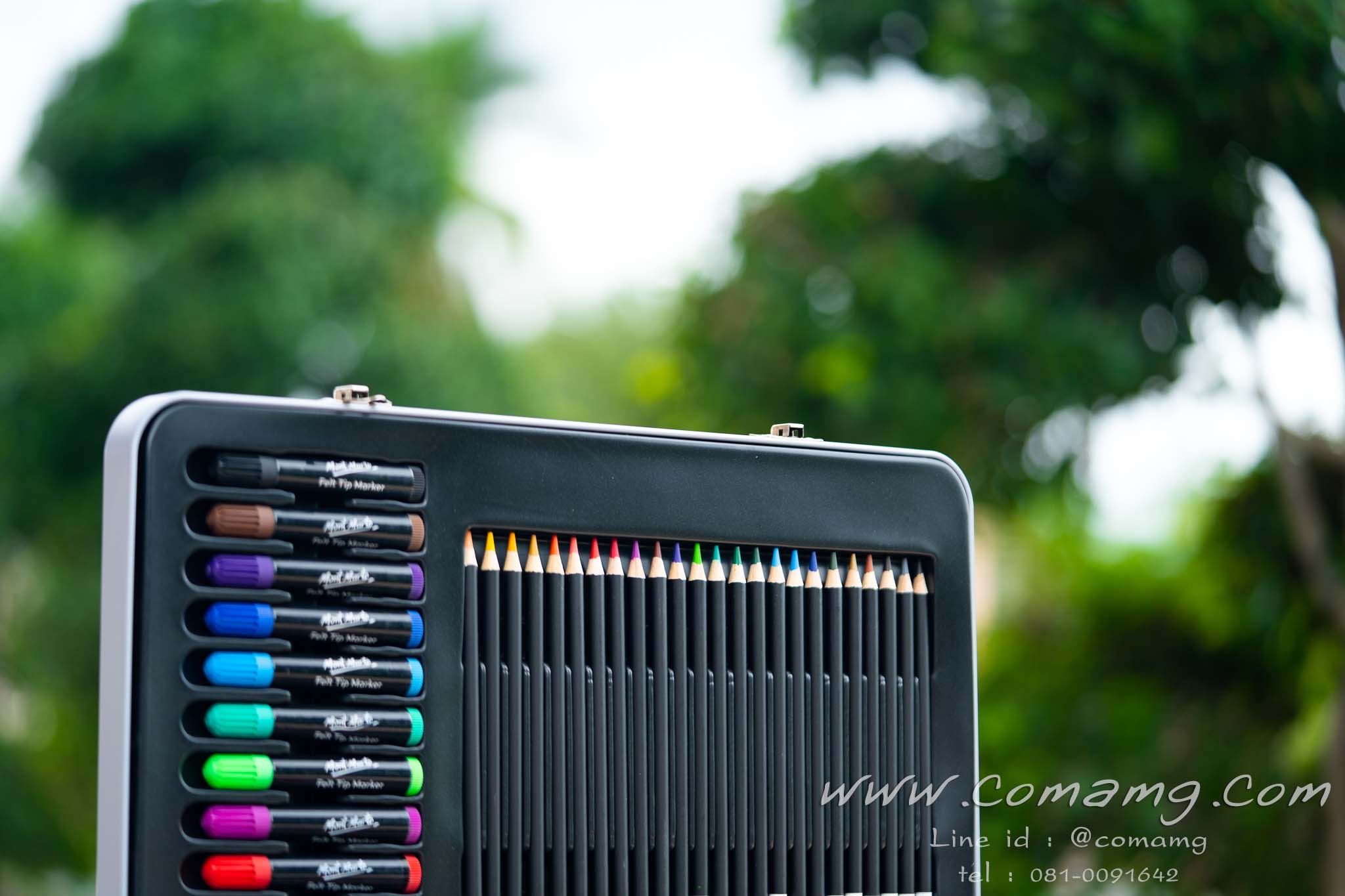 ชุดสี Mont Marte กระเป๋ากล่องเหล็ก อุปกรณ์วาดรูป 90 ชิ้น สีอะคริลิค ชอล์คน้ำมัน สีไม้ เมจิก พร้อมพู่กัน และอุปกรณ์วาดเขียน